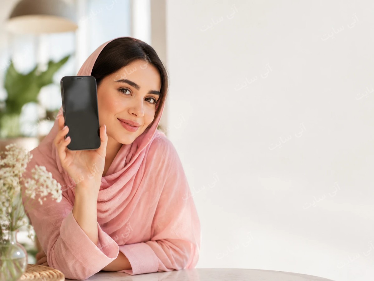 دانلود تصویر آماده فروشگاه لوازم الکترونیکی | بنر محافظ صفحه نمایش گوشی موبایل