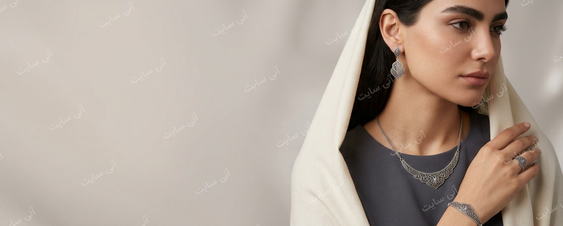 دانلود تصویر آماده برای بنر سایت فروشگاهی | ست زیورآلات نقره زنانه